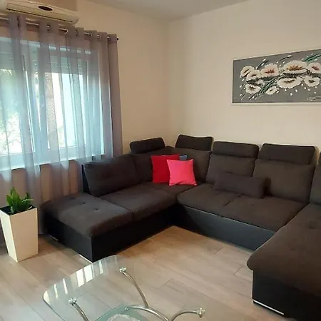 Apartman Ema Crikvenica Exterior photo