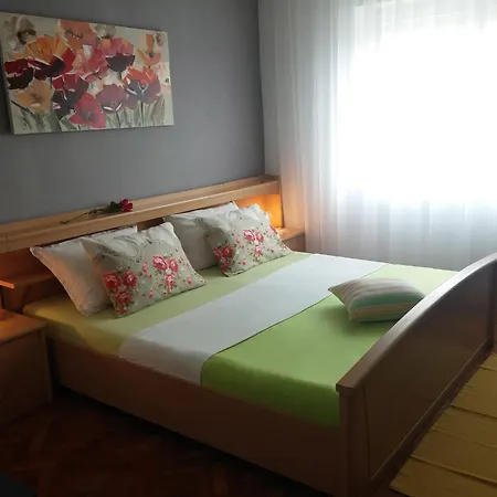 Apartman Ema Crikvenica Exterior photo